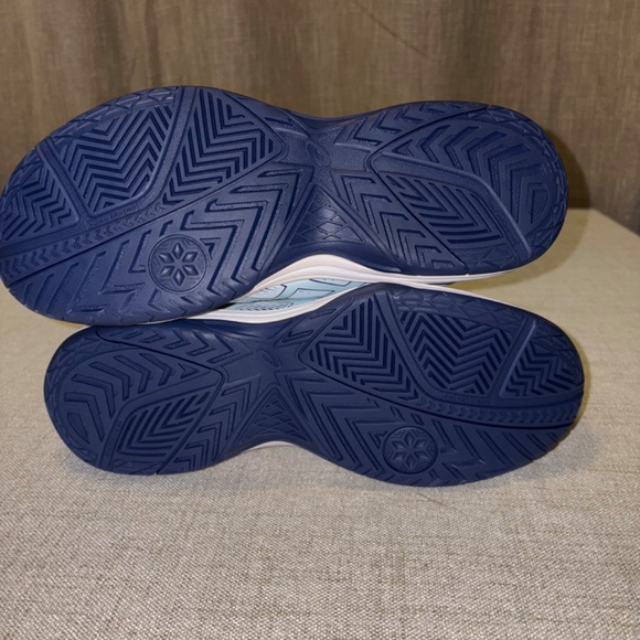 Asics | Women's Upcourt 5 Volleyball Shoes | Size 8 - Picture 6 of 8